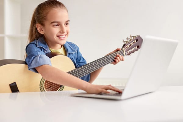 Online guitar lessons